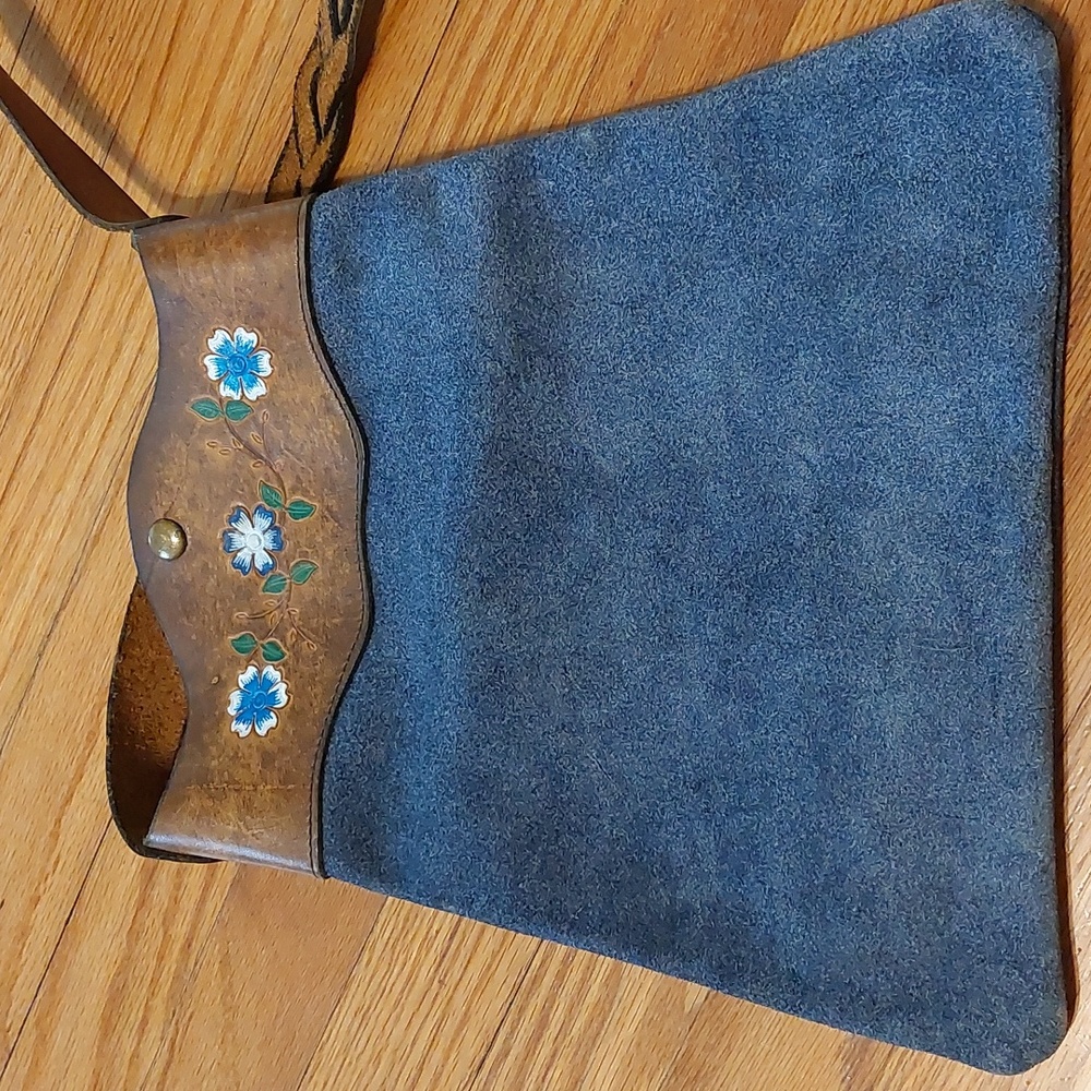 Vintage Leather Floral Purse - Picture 4 of 6